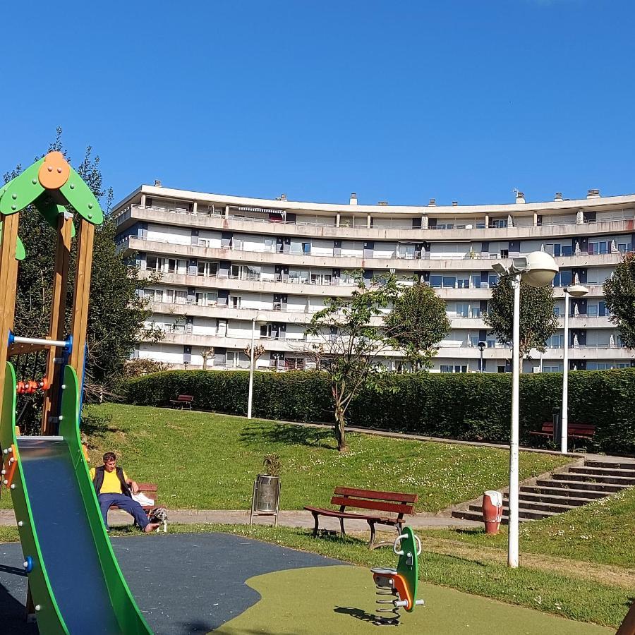 Apartamento Soleado piso con terraza, piscina y a 8 ' centro Castro Urdiales Exterior foto